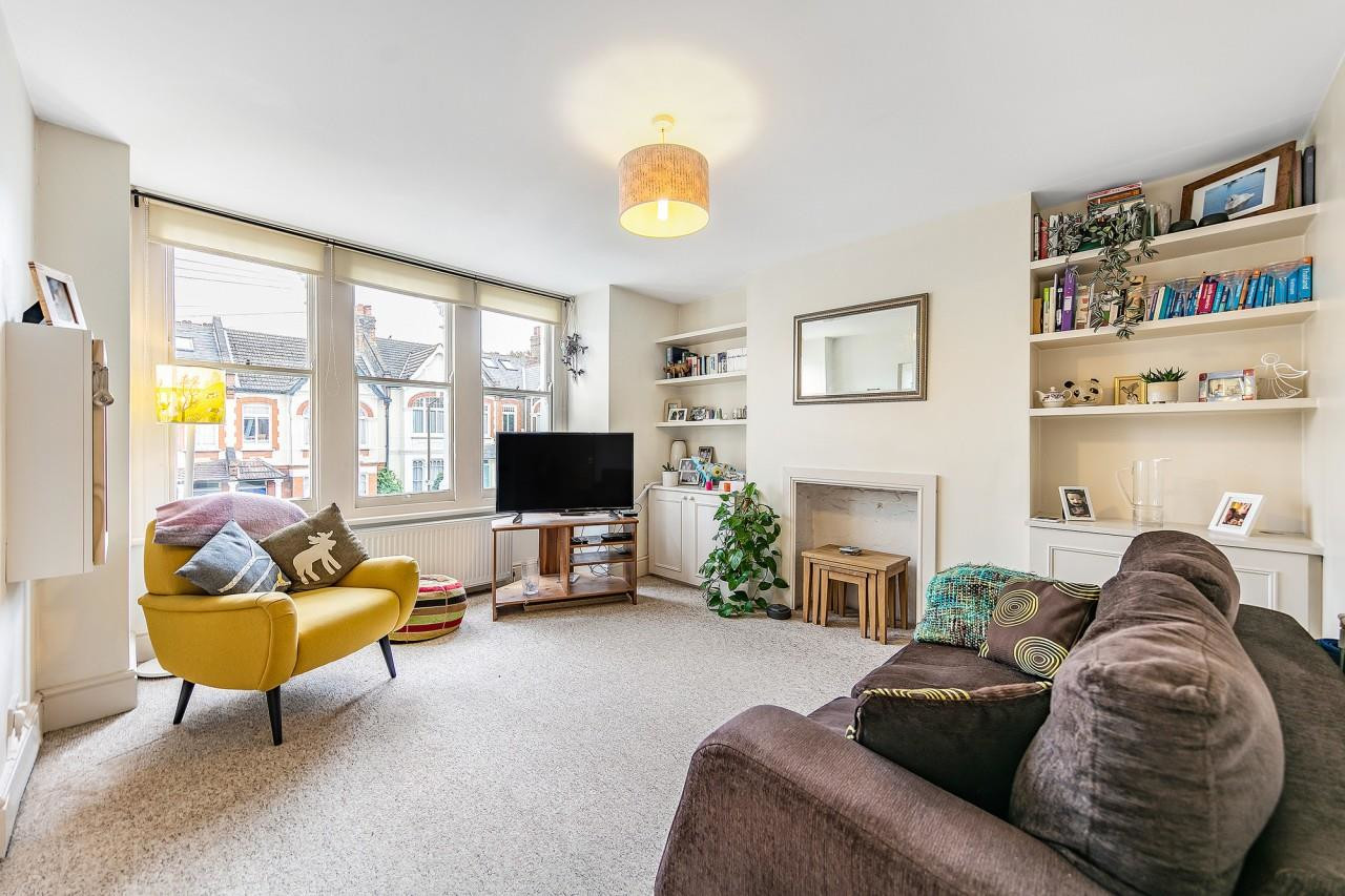 Flat for sale on Holmdene Avenue, SE24, Ref 29092526 | Keating Estates