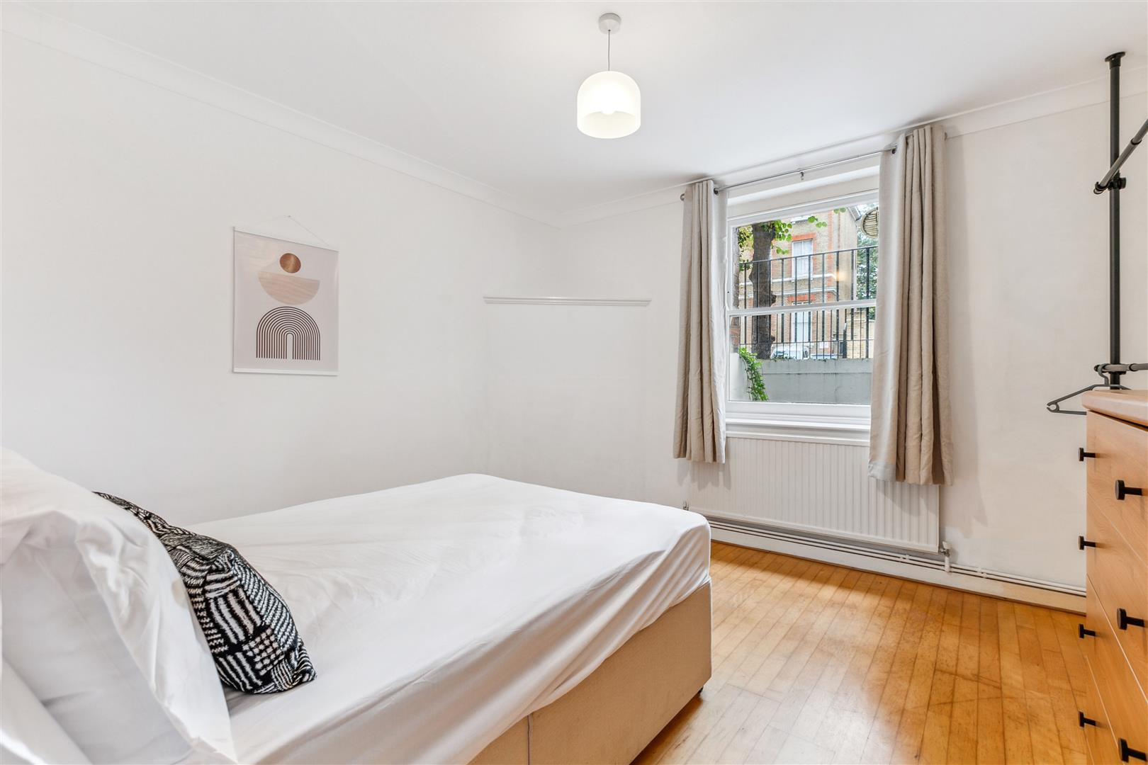 Flat to rent on Elms Road, Clapham, Ref 33074570 | Keating Estates