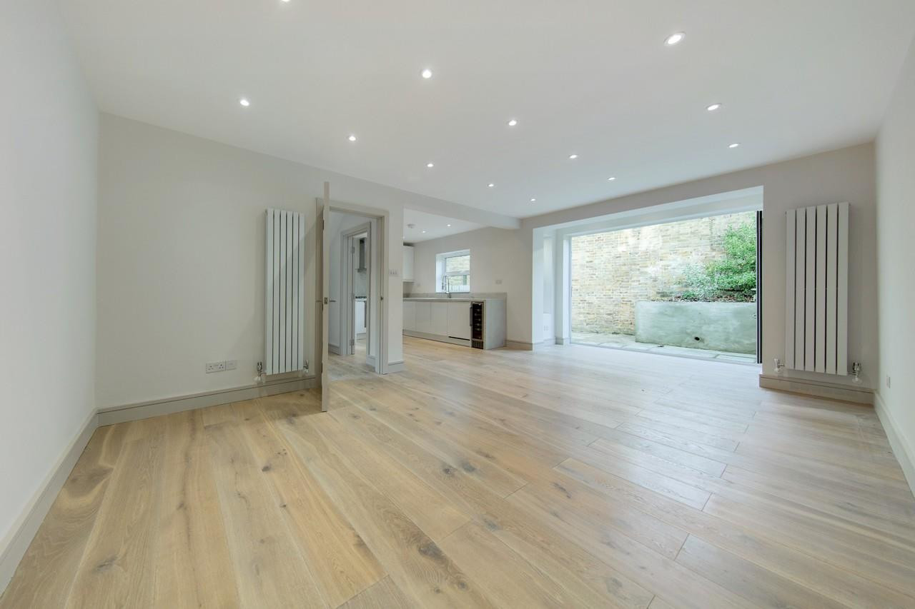 Abberley Mews, SW4