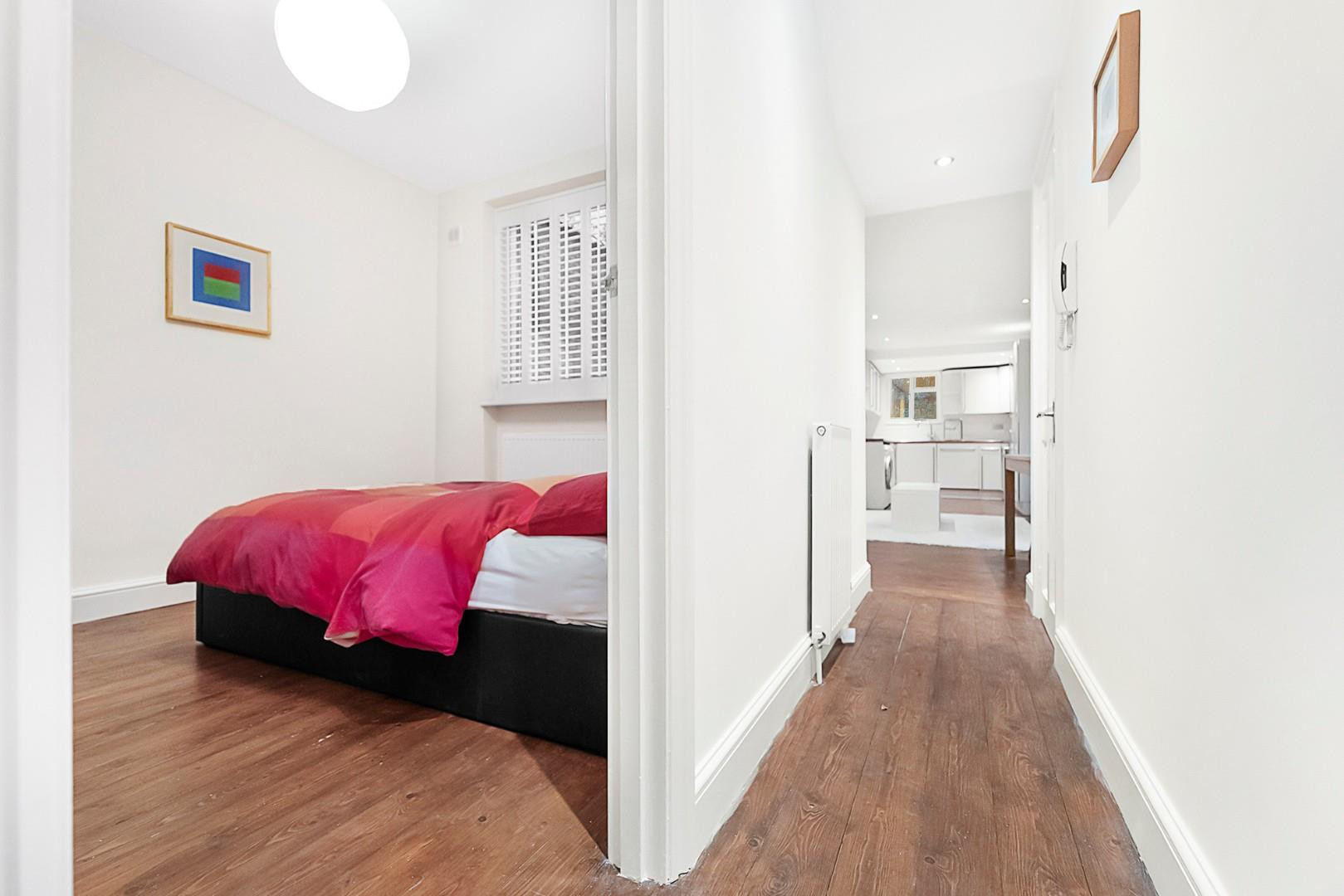 Flat for sale on Norwood Road, SE24, Ref 30289498 | Keating Estates