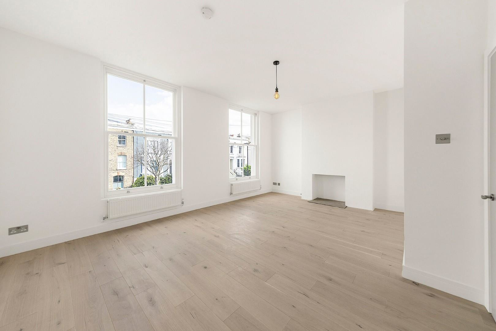 Flat for sale on Shakespeare Road, SE24, Ref 30577494 | Keating Estates