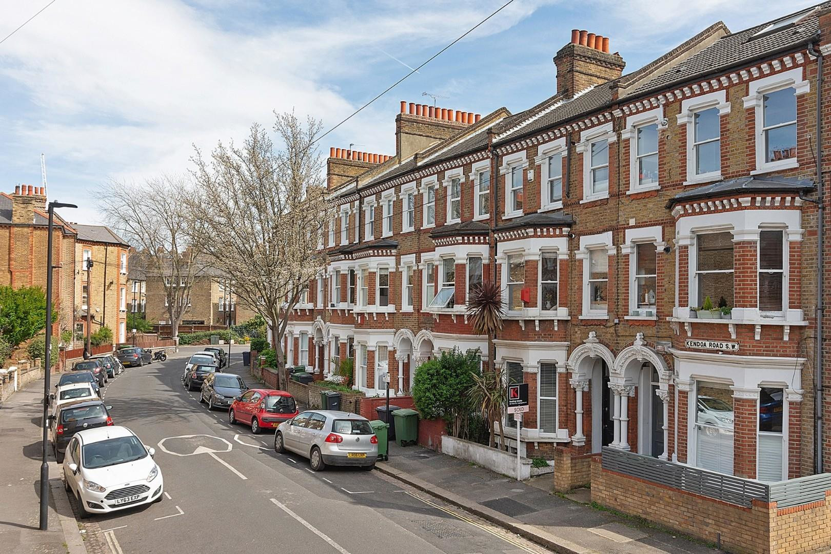 Flat For Sale On Kendoa Road, Sw4, Ref 31436180 